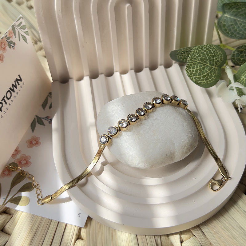 Gold bracelet with bezel-set crystals and snake chain – Bezel Crystal Bracelet by Uptown Accessories