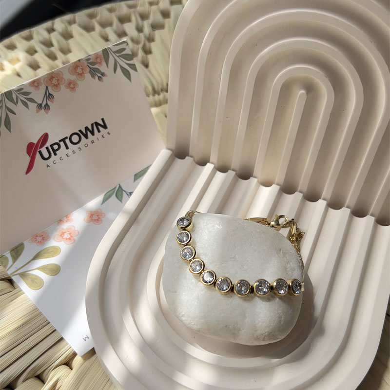 Gold bracelet with bezel-set crystals and snake chain – Bezel Crystal Bracelet by Uptown Accessories